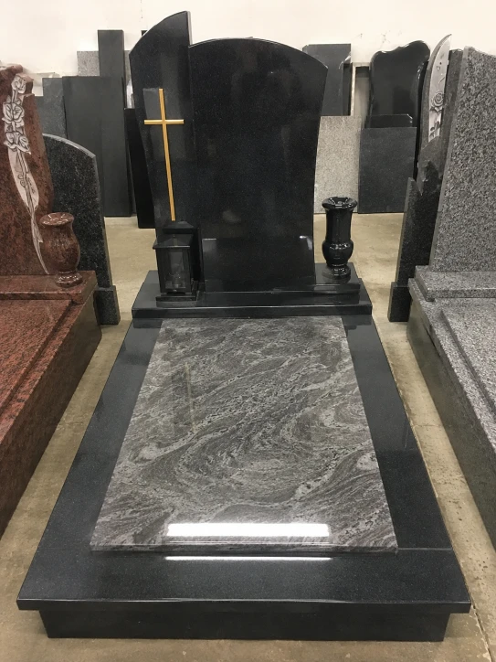 Rekonstrukce hrobů - ukázka kamenické práce STONE TOP